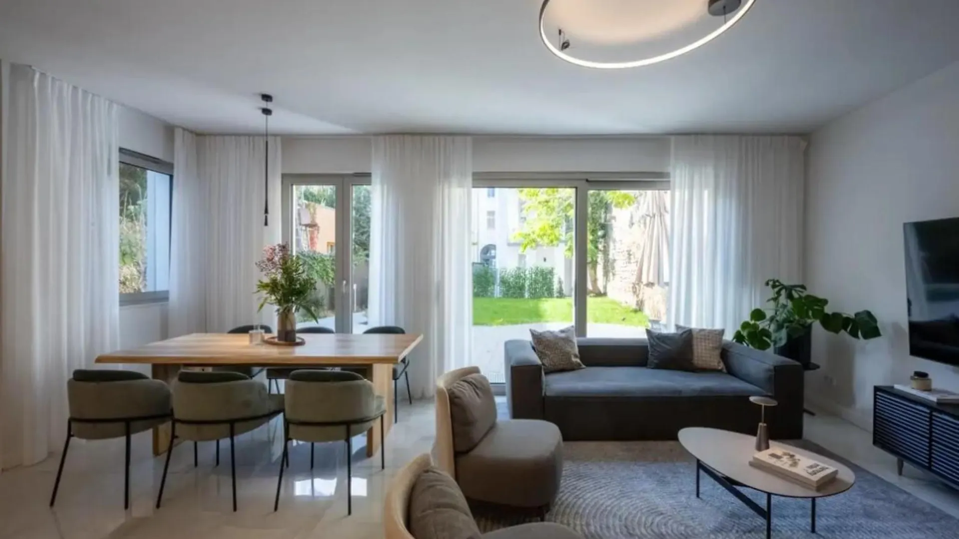 Luxury House In City Center Berlin别墅 柏林